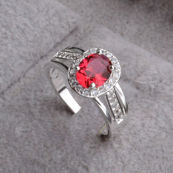 (Size 8) New CZ 925 Silver Ring - Picture 3 of 4